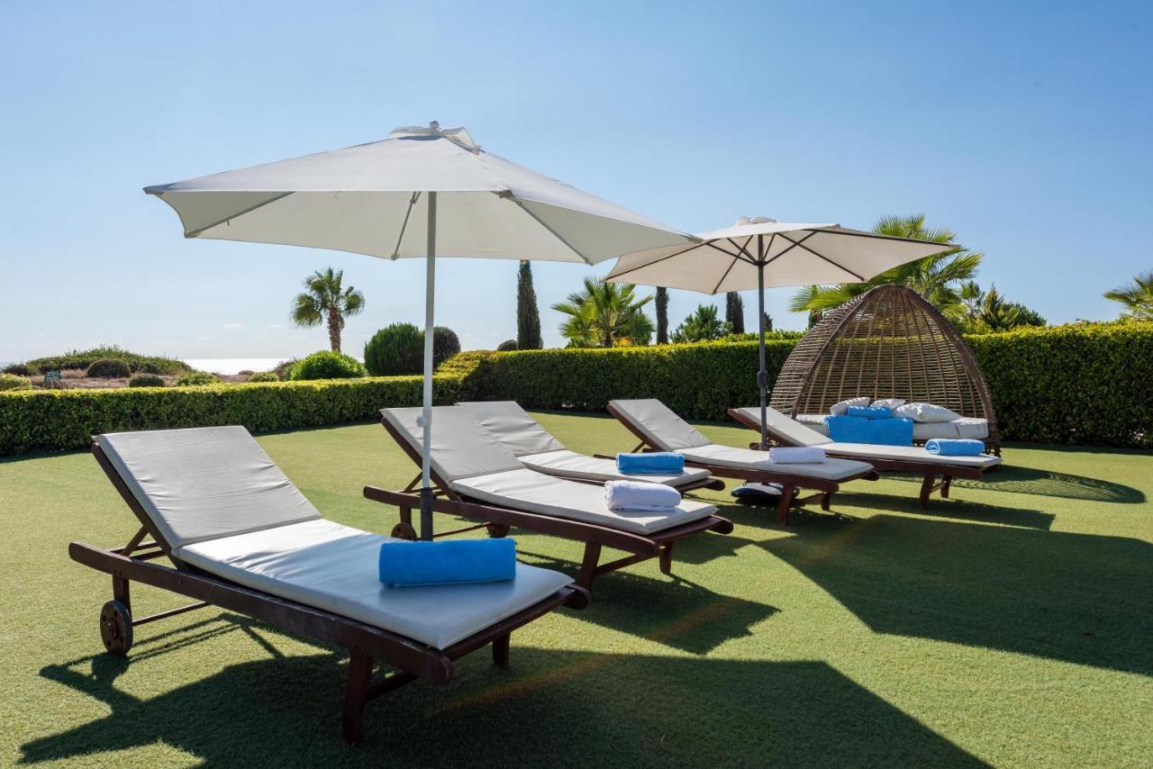 Villa Savoya Sunrise By Ezoria Villas Coral Bay Extérieur photo