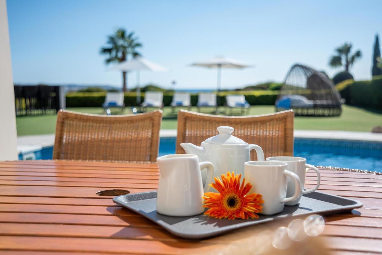 Villa Savoya Sunrise By Ezoria Villas Coral Bay Extérieur photo