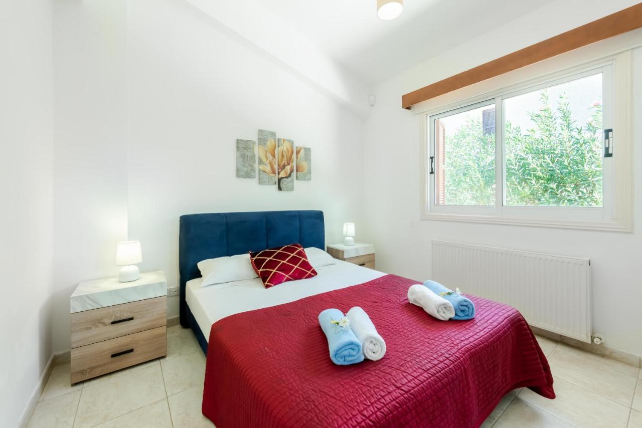 Villa Savoya Sunrise By Ezoria Villas Coral Bay Extérieur photo