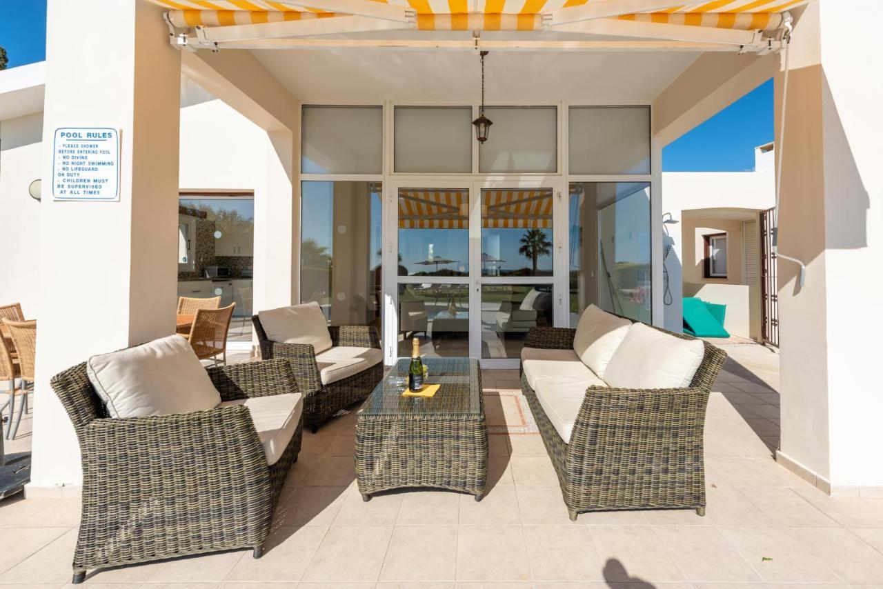 Villa Savoya Sunrise By Ezoria Villas Coral Bay Extérieur photo