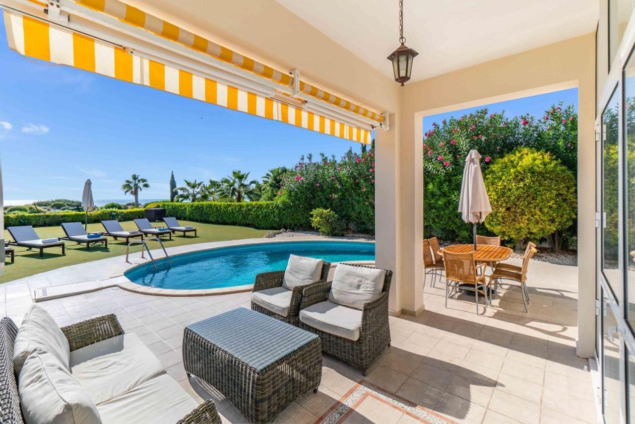 Villa Savoya Sunrise By Ezoria Villas Coral Bay Extérieur photo