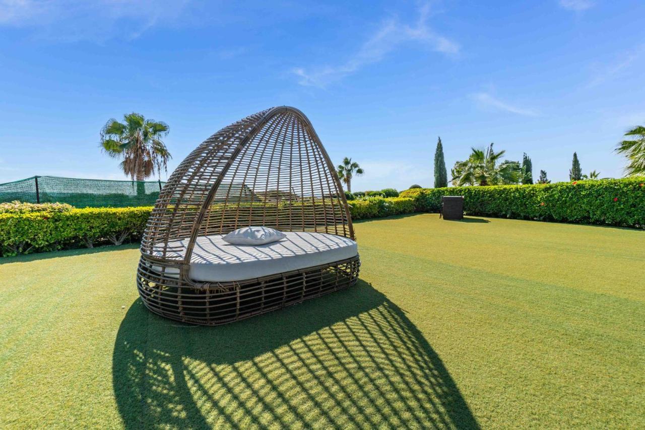 Villa Savoya Sunrise By Ezoria Villas Coral Bay Extérieur photo